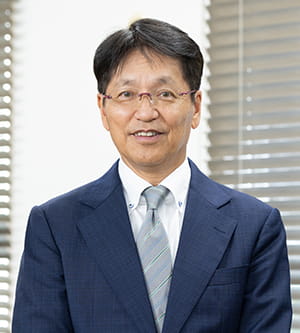 代表取締役社長　長 俊連